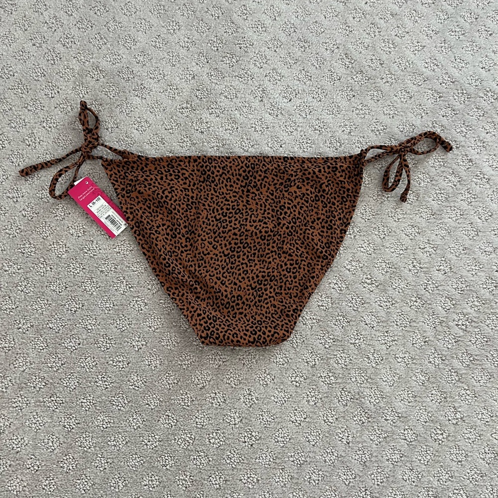 ⭐️3 for $20 Ribbed String Hipster Bikini Bottom - Picture 8 of 9